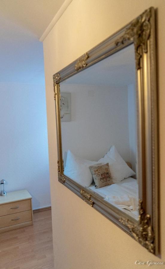 ホテルCasa Germana Lupeni  エクステリア 写真